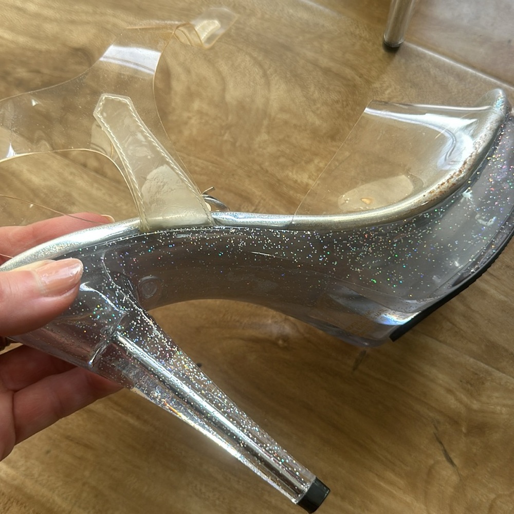 Clear 5” lucite heels with 1” platf . Size 9. Surprisingly easy to walk in. - Picture 6 of 7